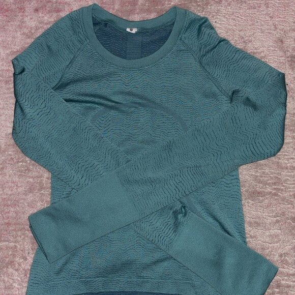 Lululemon Swiftly Tech Long-Sleeve Shirt 2.0 *Race Length - Picture 3 of 4